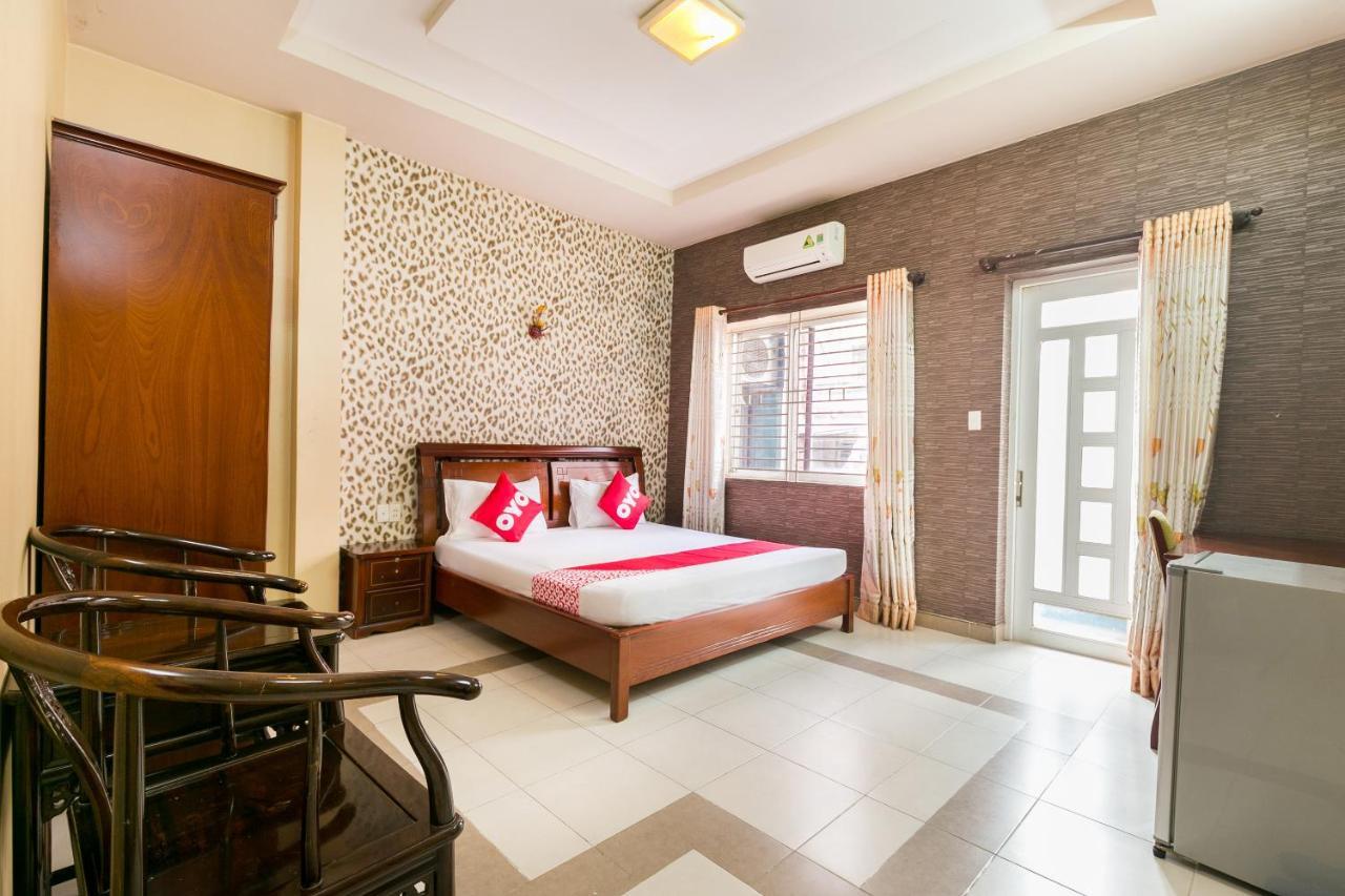 Oyo 568 Hoàng Long Khách sạn TP. Hồ Chí Minh