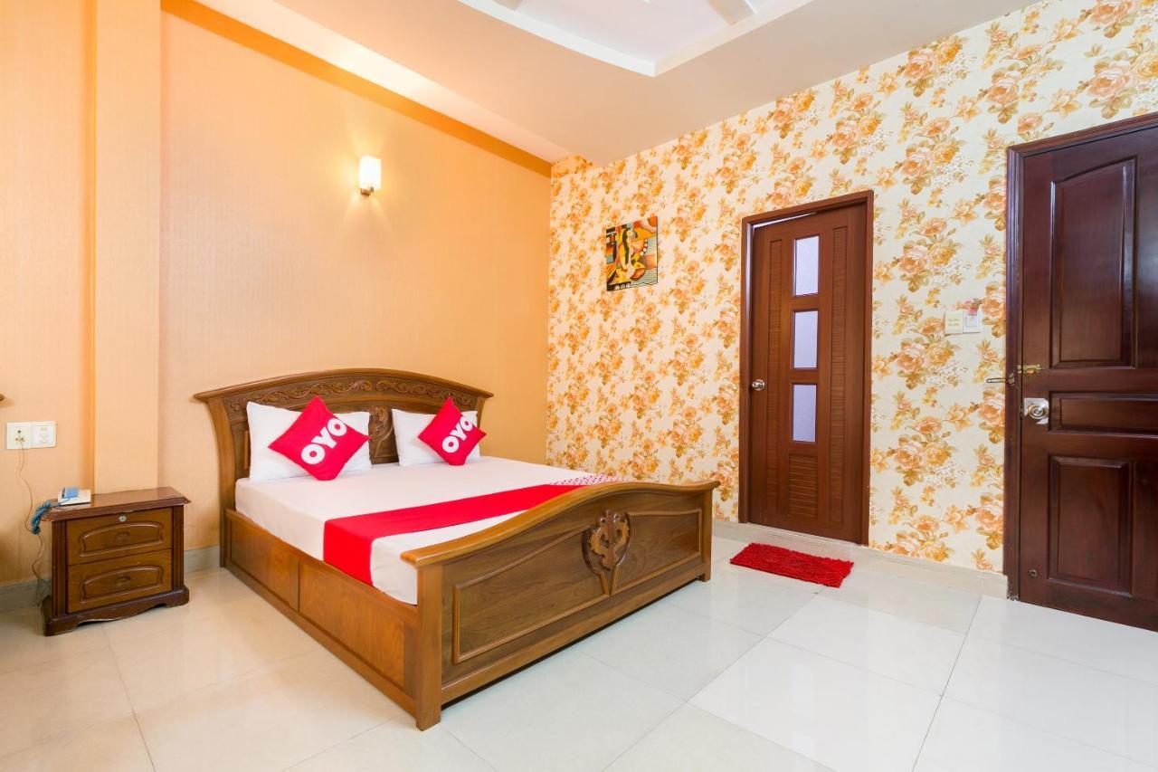 Oyo 568 Hoàng Long Khách sạn TP. Hồ Chí Minh