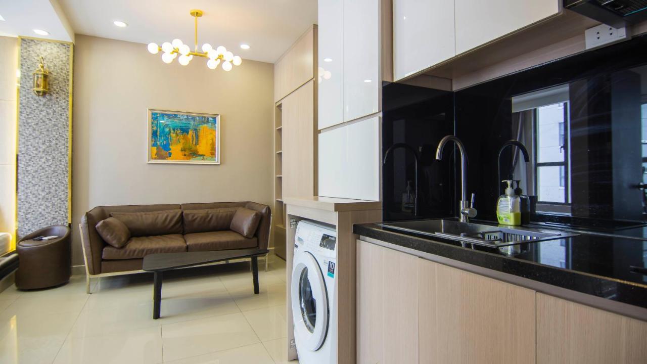 Sai Gon Party Studio-free Pool And Gym At Center * Ho Chi Minh City