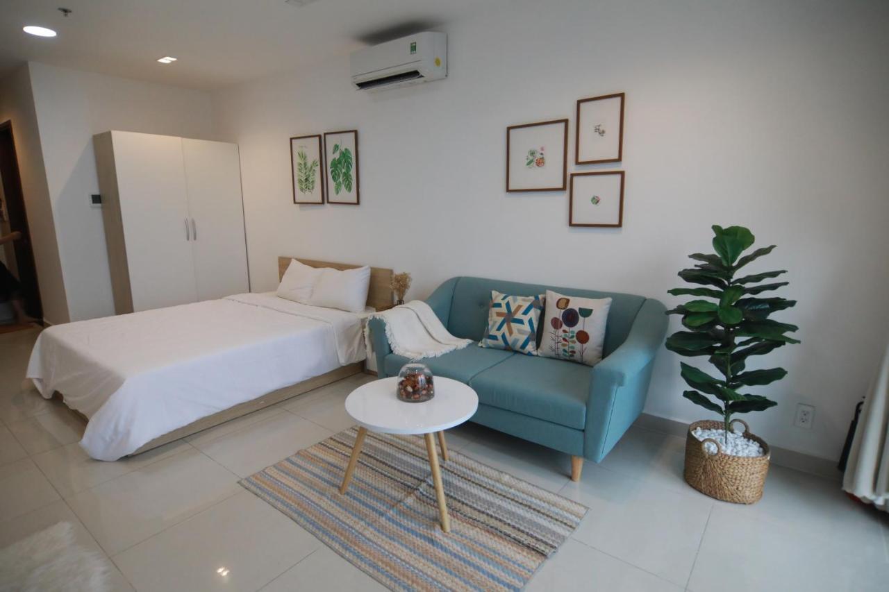 Jolie - 5b Pho Quang - Sky Center Apartment *
