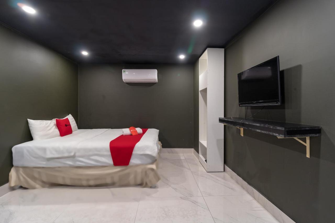 Hotel Reddoorz Near Gia Dinh International Hospital 3