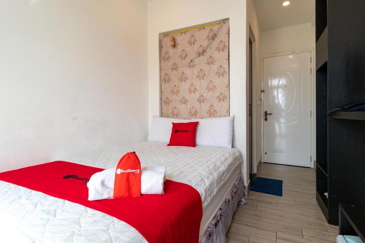 Hotel Reddoorz Near Gia Dinh International Hospital 3