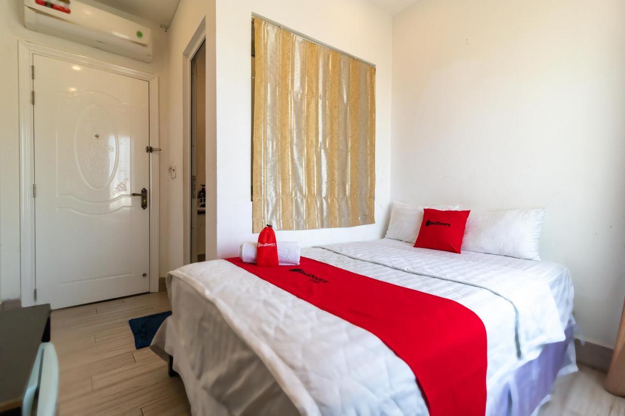 Hotel Reddoorz Near Gia Dinh International Hospital 3
