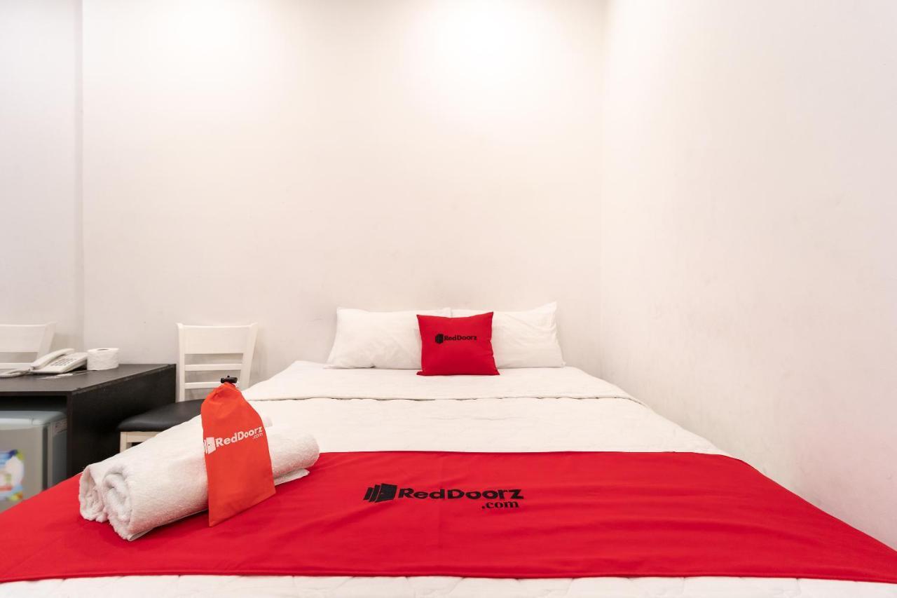 Reddoorz Near Gia Dinh International Hospital 3 2*