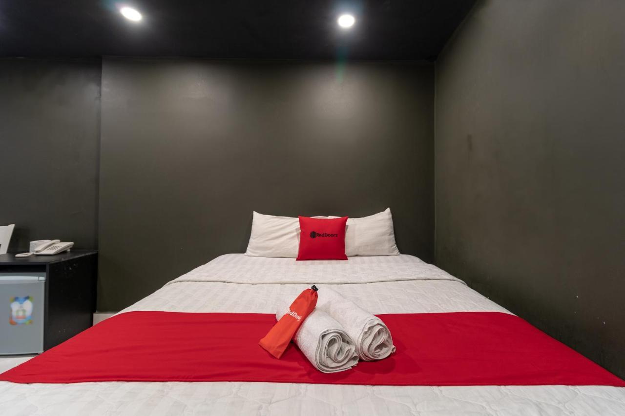 Reddoorz Near Gia Dinh International Hospital 3 Hotel