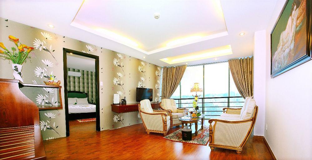 Universe Saigon Bandar Ho Chi Minh