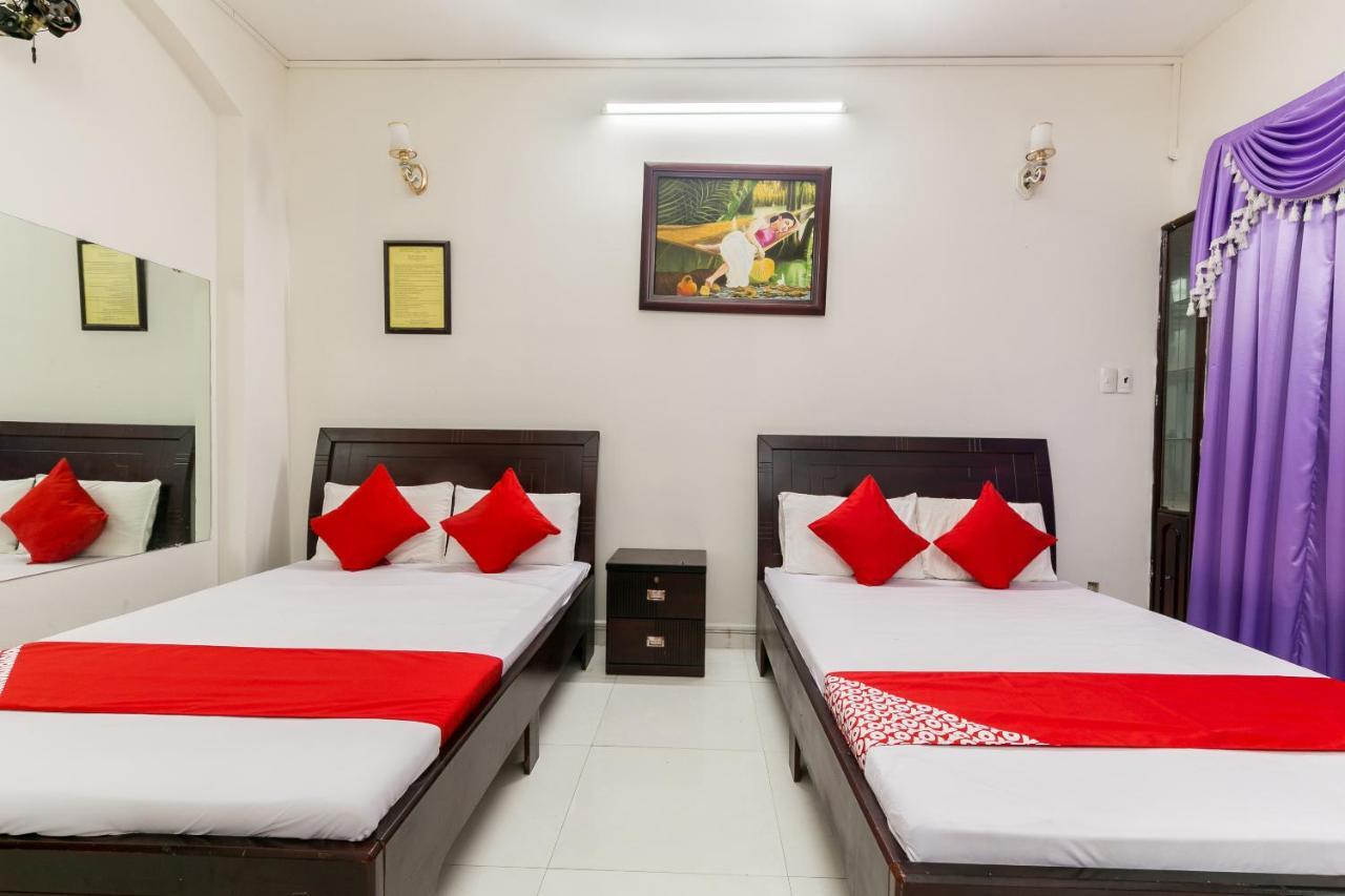 Hotel Oyo 486 Nhat Nhat 2*