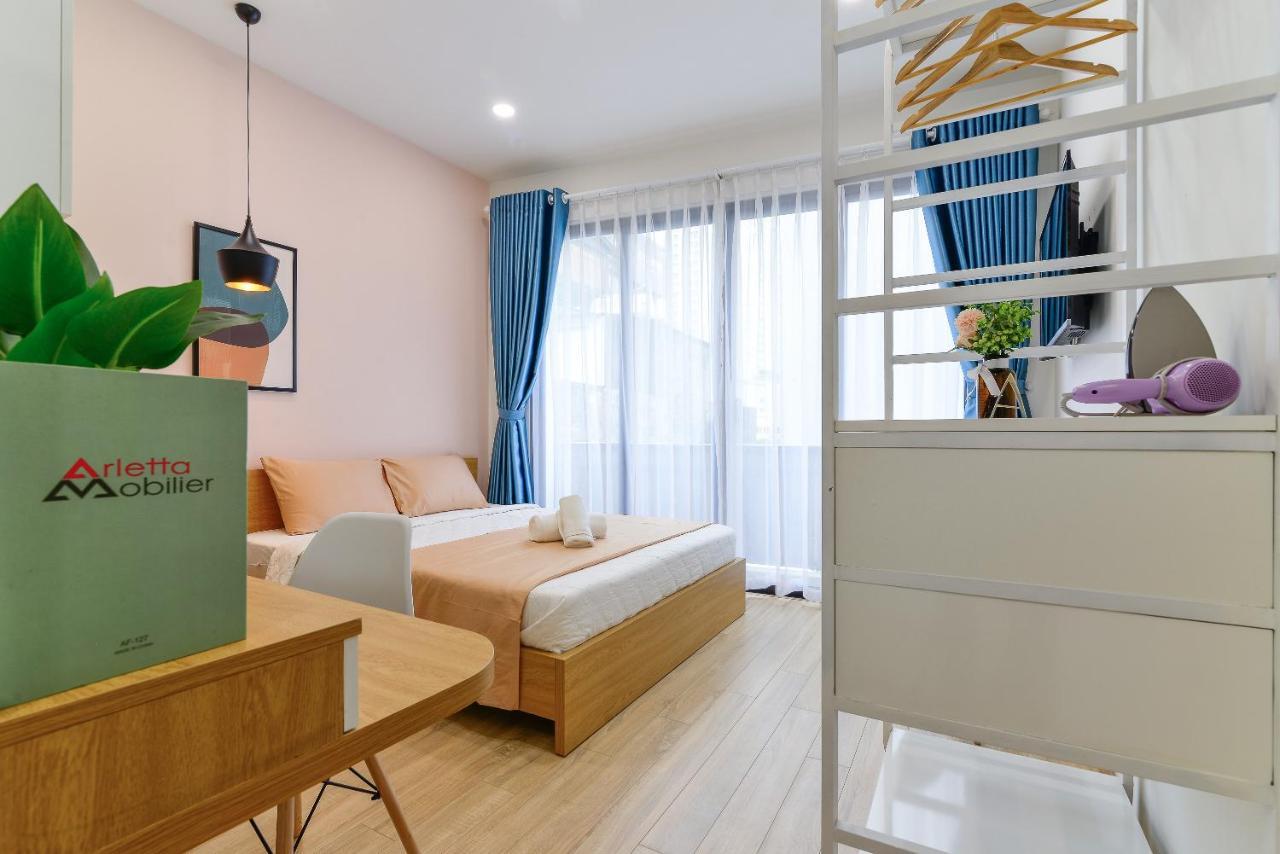 Cozrum Homes - Rivera Corner Apartment Ho Chi Minh City