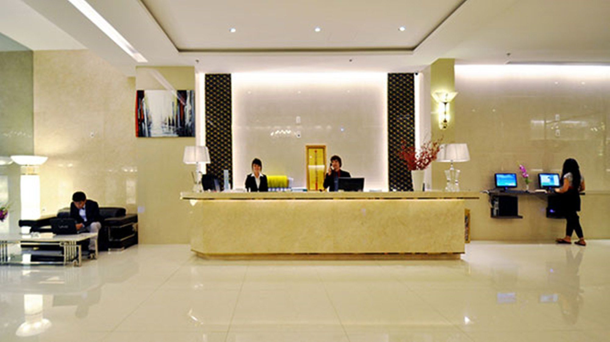Sun Flower Luxury Bandar Ho Chi Minh