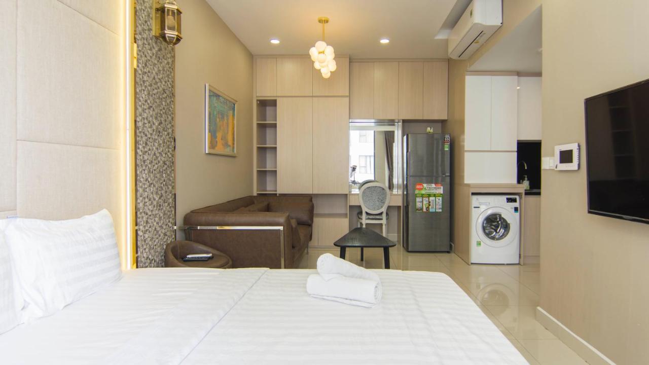 Sai Gon Party Studio-free Pool And Gym At Center Ho Chi Minh City