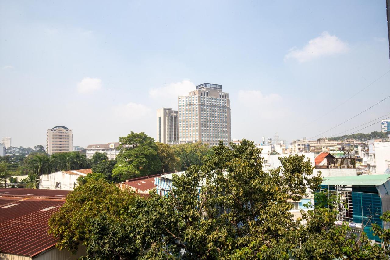 Hostie Saigon Wanderlust 2*