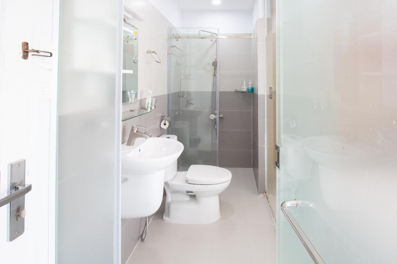 Hostie Saigon Wanderlust Hotel 2*