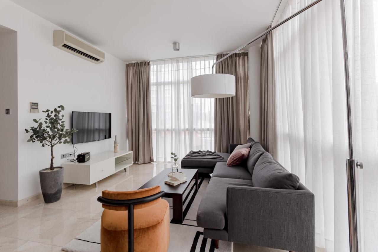 Blue Arch - Luxury Serviced In Saigon * Ho Chi Minh City