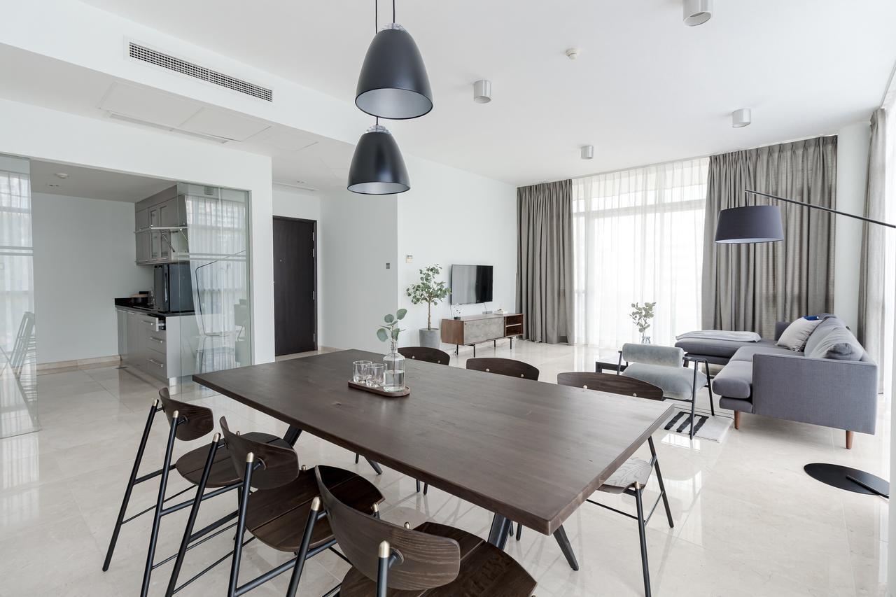Blue Arch - Luxury Serviced In Saigon *
