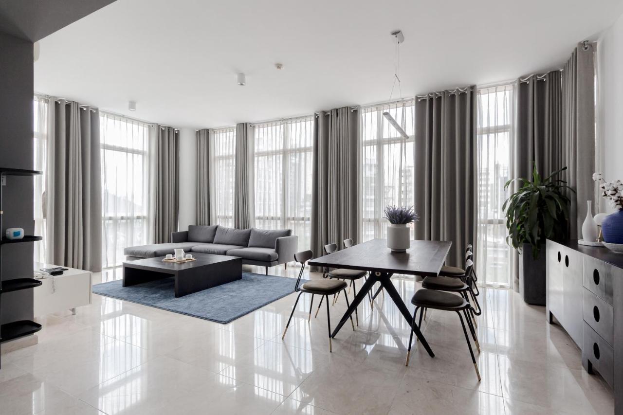 Blue Arch - Luxury Serviced In Saigon *
