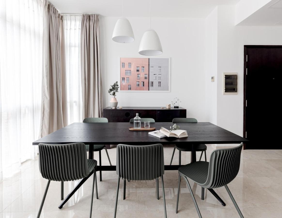 Blue Arch - Luxury Serviced In Saigon *