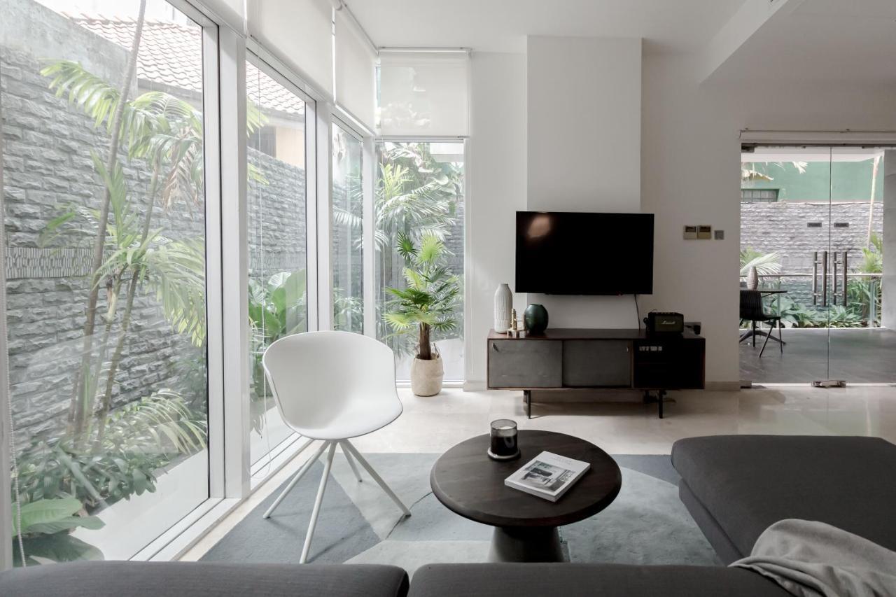 Blue Arch - Luxury Serviced In Saigon Apartment