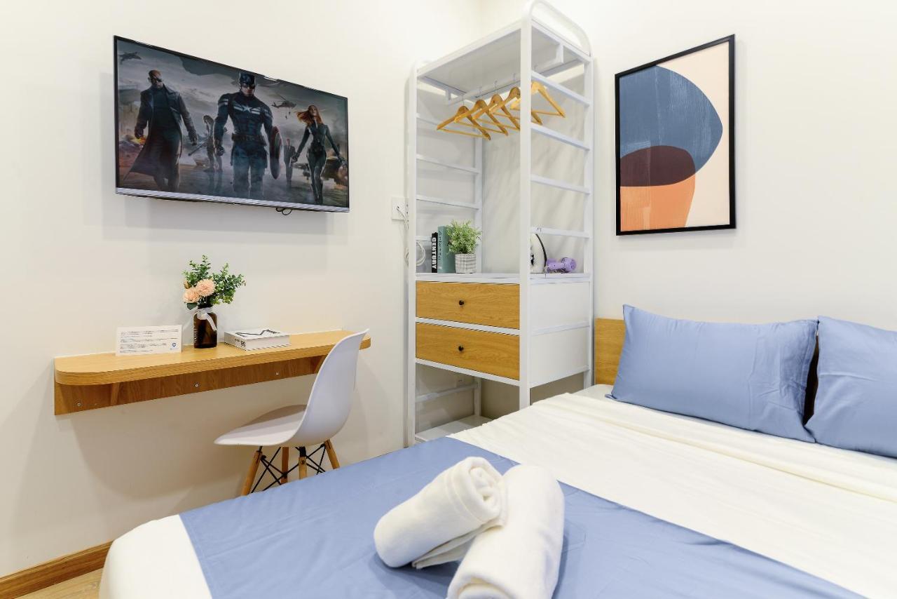 Cozrum Homes - Rivera Corner Apartment *
