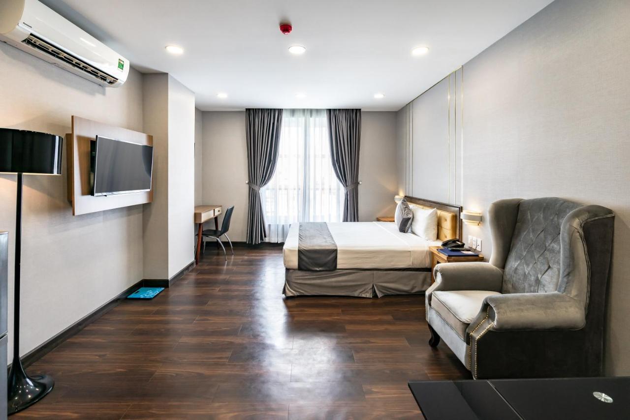 Emerald Hotel 3*