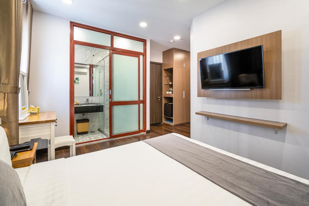 Hotel Emerald 3*