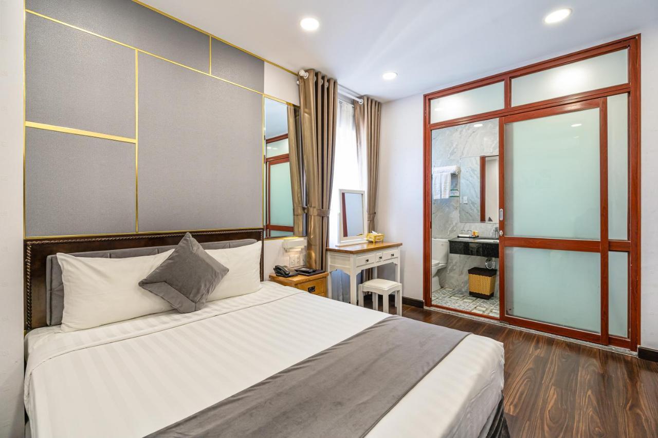 Emerald 3*