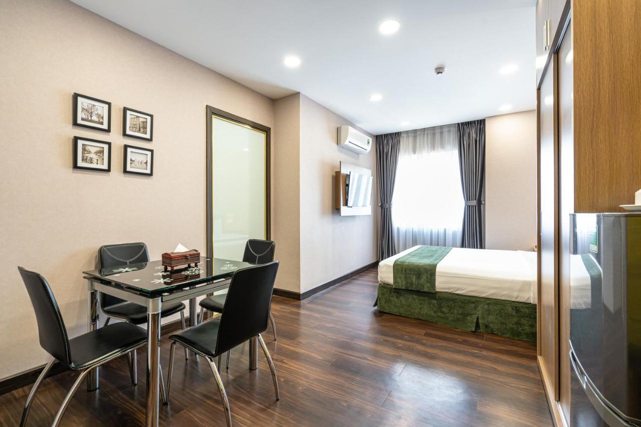 Hotel Emerald