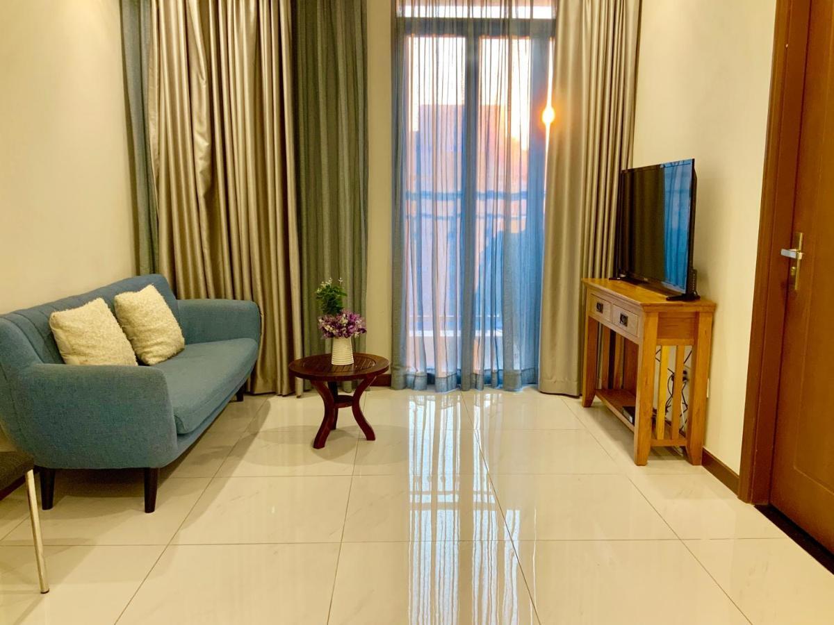 Luxhomes Saigon - Vinhomes Park Apartment