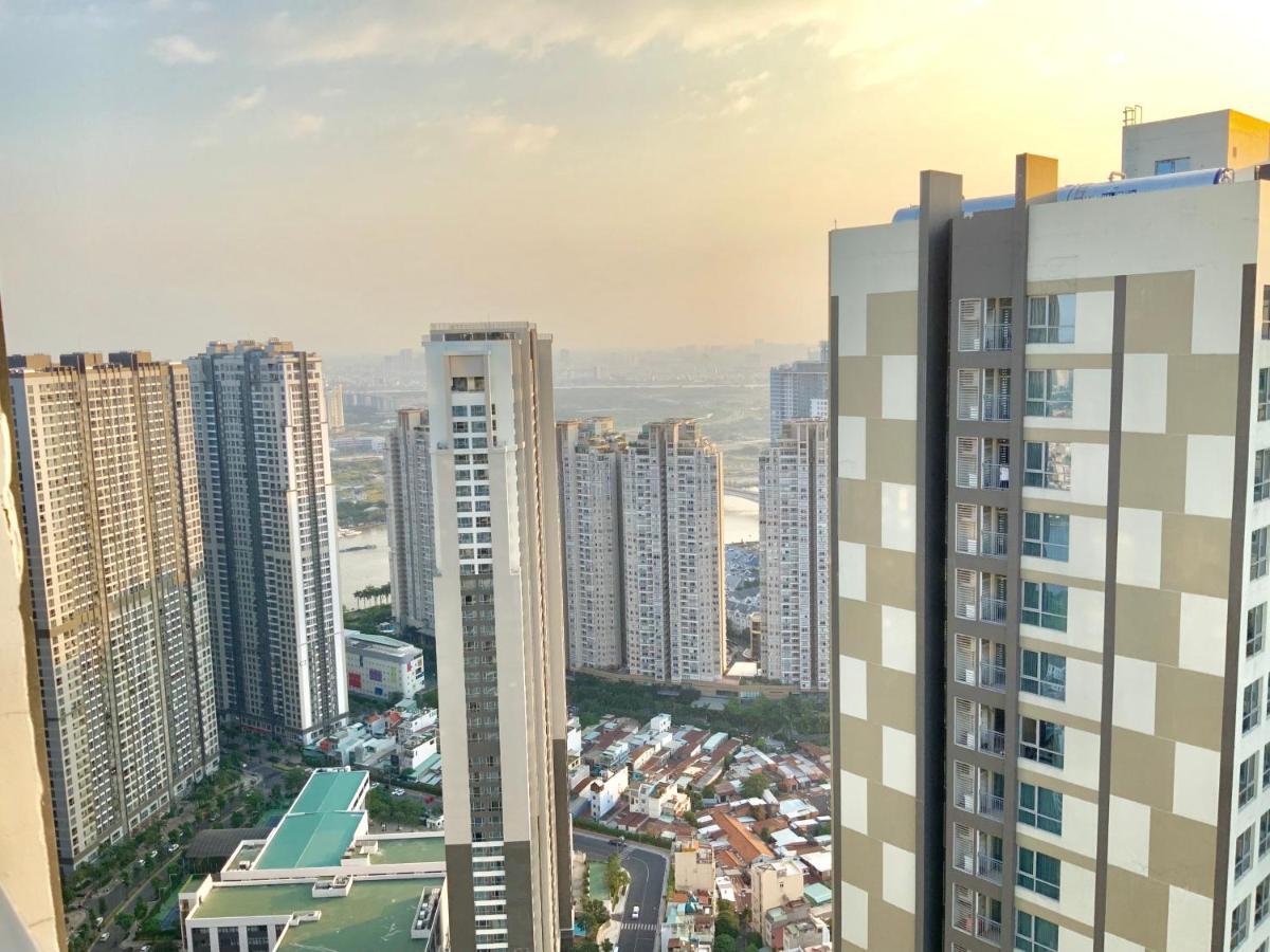 Luxhomes Saigon - Vinhomes Park *