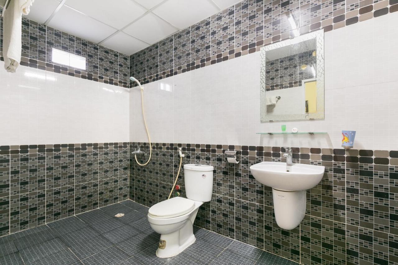 Hotel Tan Hoa & Massage Ho Chi Minh City