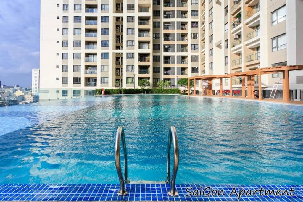 The Gold Luxury 12 - Infinity Rooftop Pool In