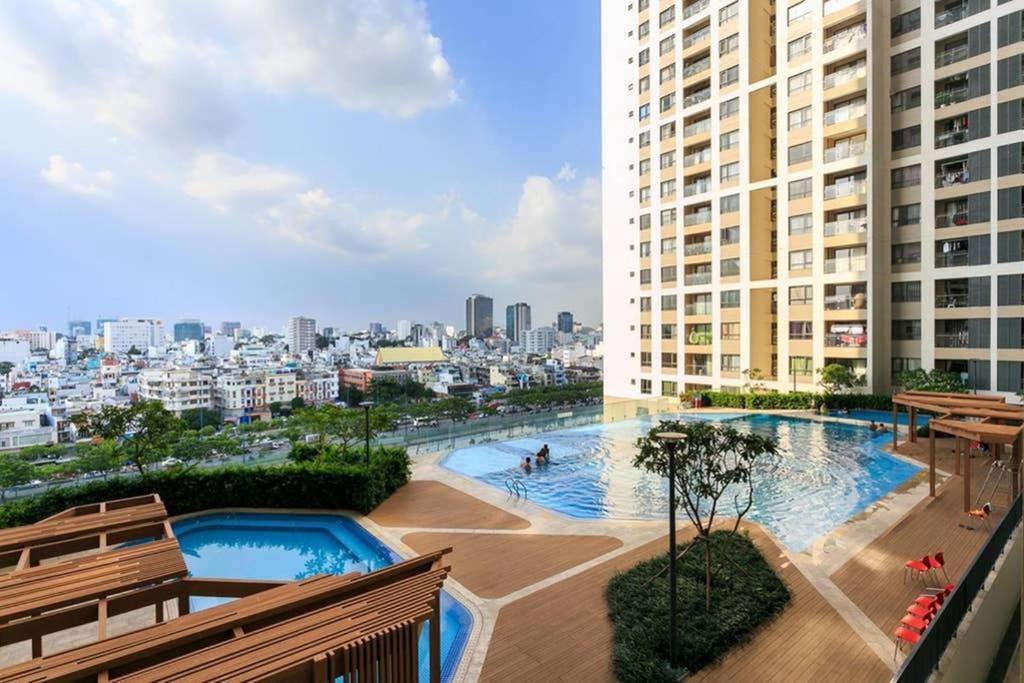 Apartment The Gold Luxury 12 - Infinity Rooftop Pool In Ho Chi Minh City