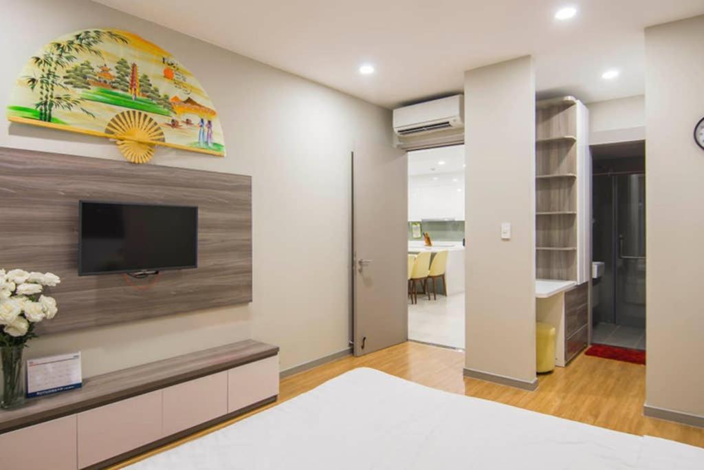 Apartment The Gold Luxury 12 - Infinity Rooftop Pool In