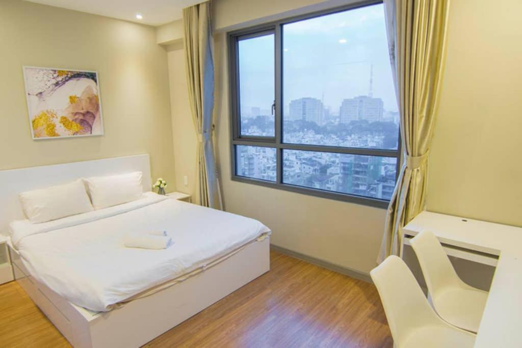 The Gold Luxury 12 - Infinity Rooftop Pool In Ho Chi Minh City
