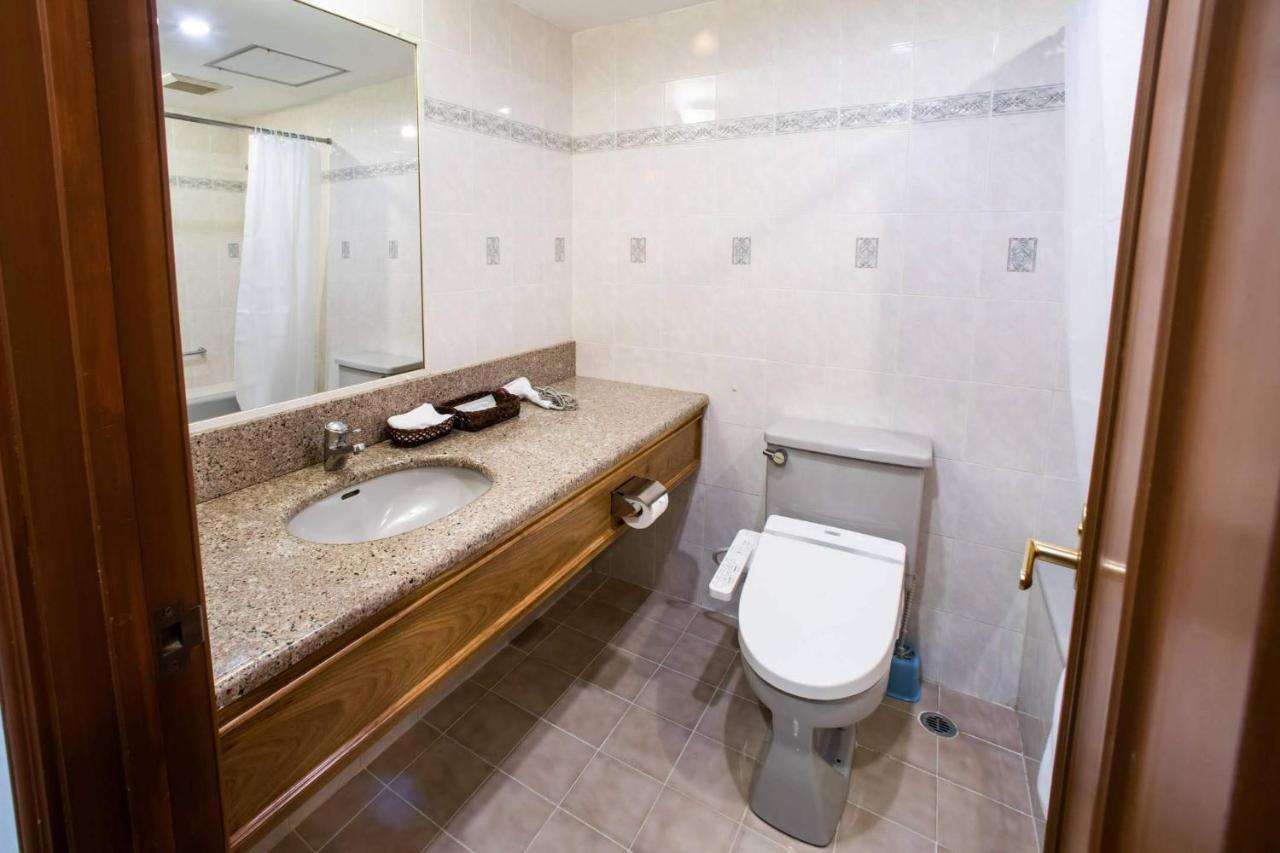 Saigon Court Serviced * Ho Chi Minh City