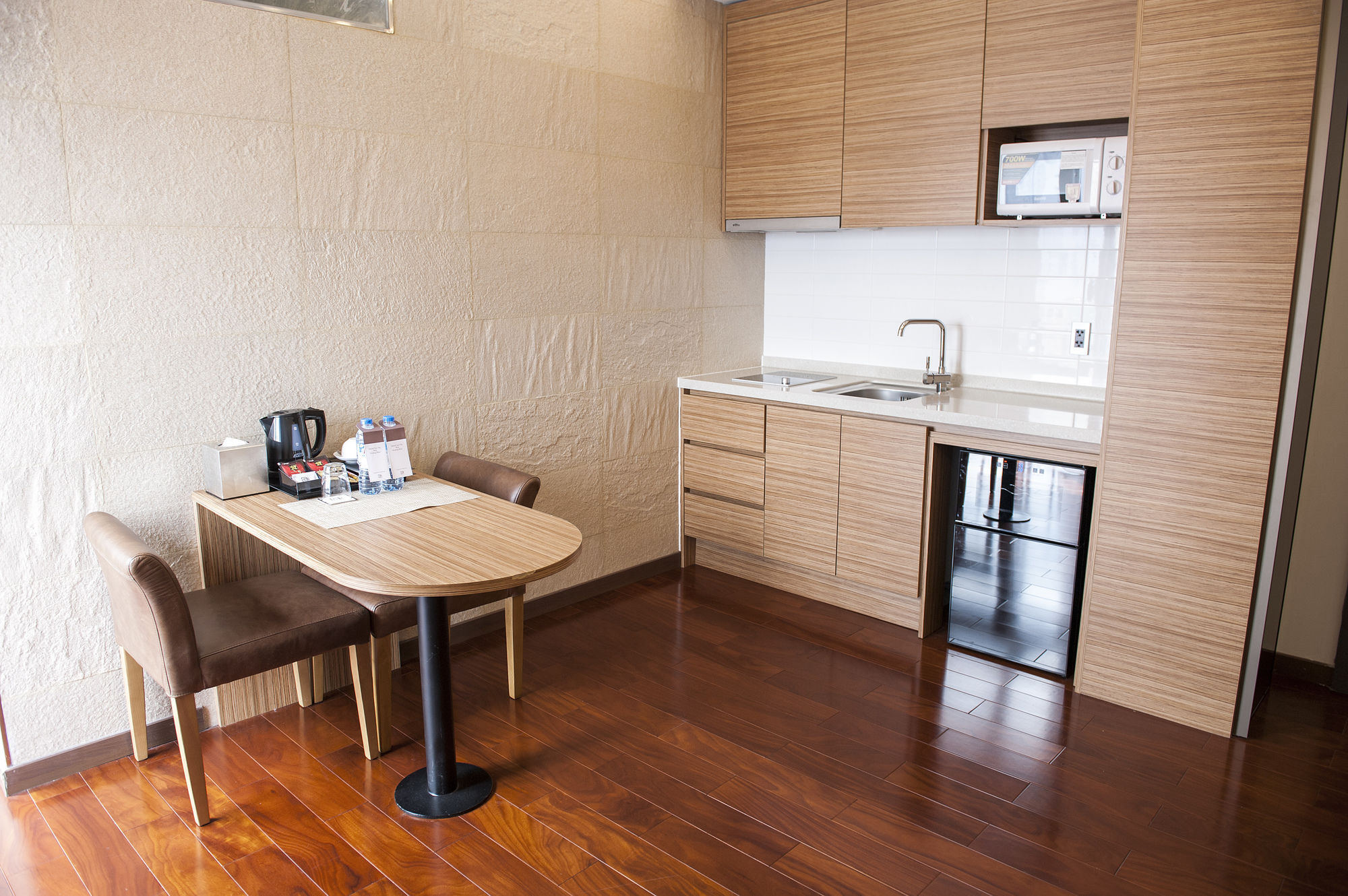 Charm Saigon Hotel 4*