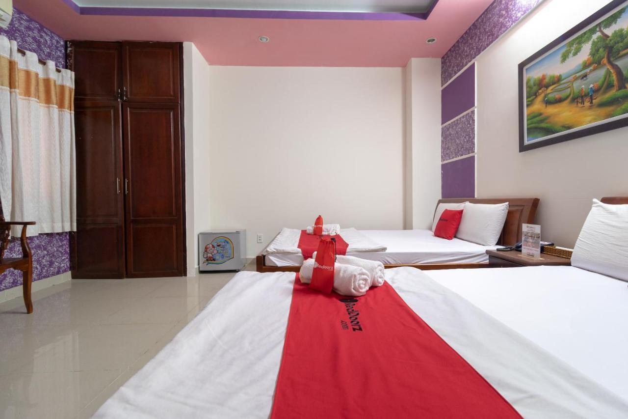 Reddoorz Near Tan Huong Market 2 2*
