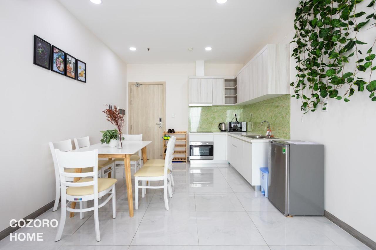 Cozoro 4 - Luxury 2br & Free Pool & Gym * Ho Chi Minh City
