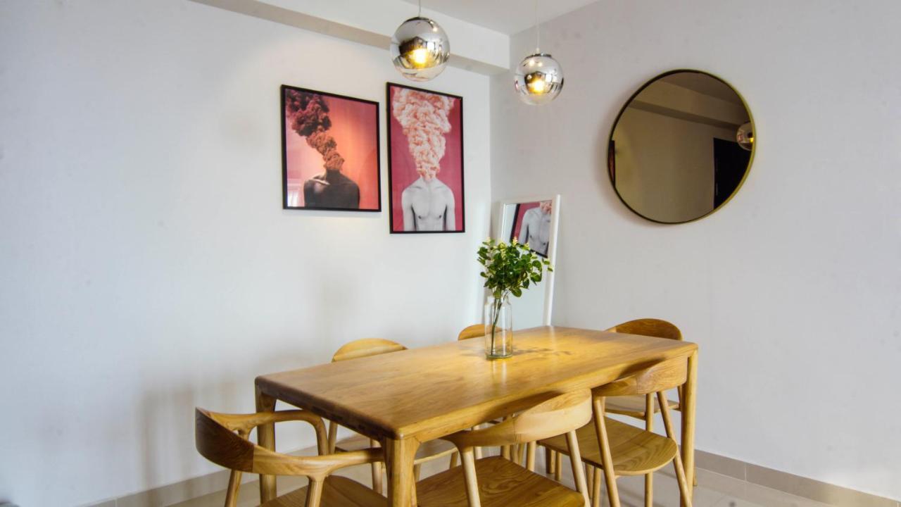 River Gate 4 Near Bui Vien-food Street Apartment *