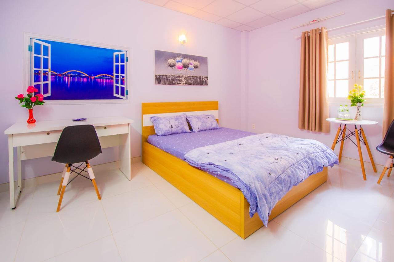 Saigon House 18bis Homestay *