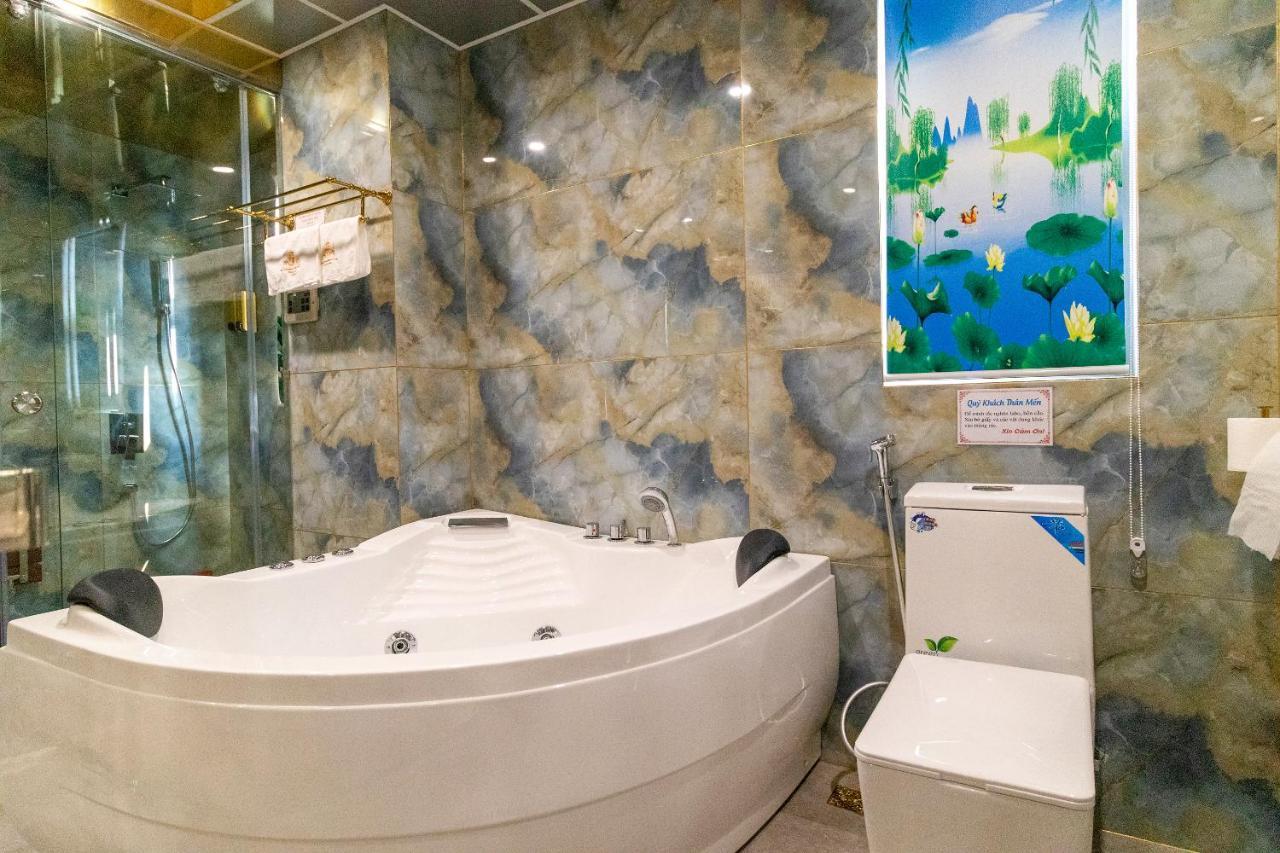 Reddoorz Premium @ Cao Thang Street Hotel