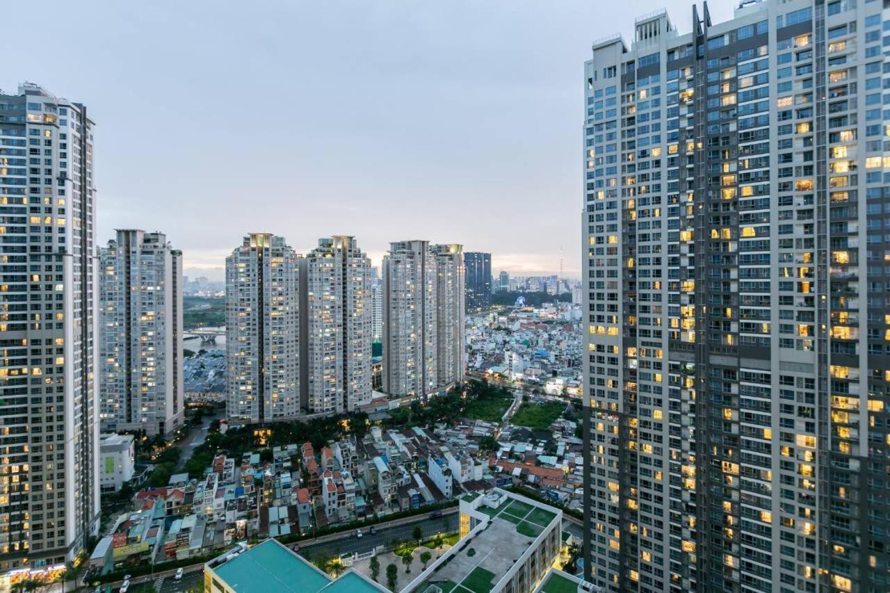 Homes By Christine - Vinhomes Park Apartment