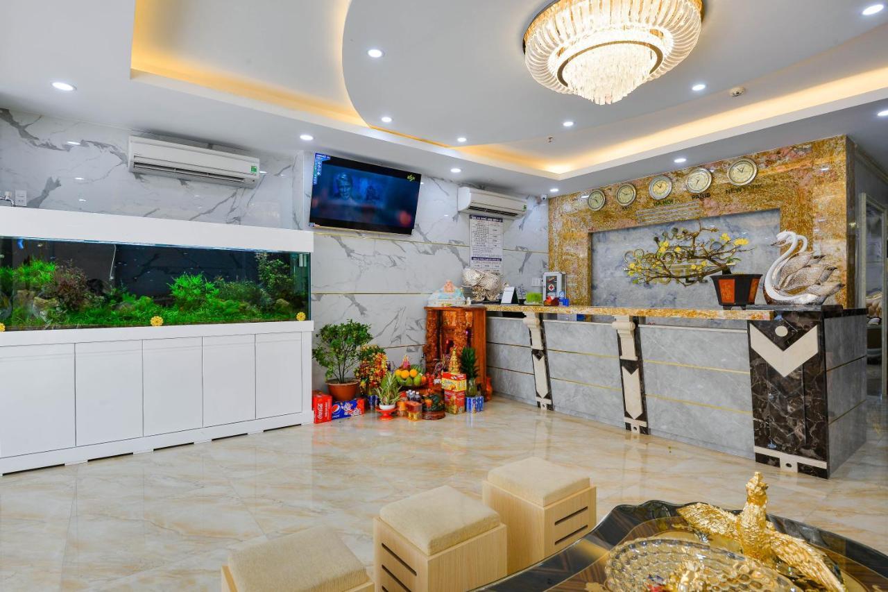 Airport Hotel