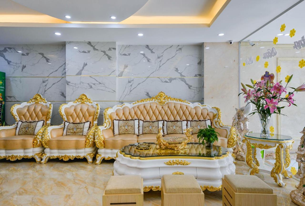 Airport Hotel