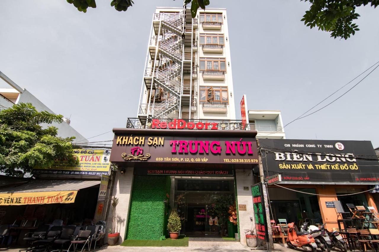 Reddoorz Near Tan Son Nhat Golf 2 Ho Chi Minh City