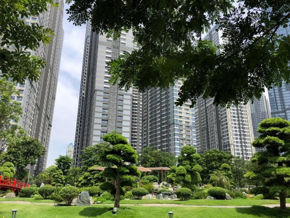 Aparthotel Vinhomes Landmark 81 - Luxstay Condotel