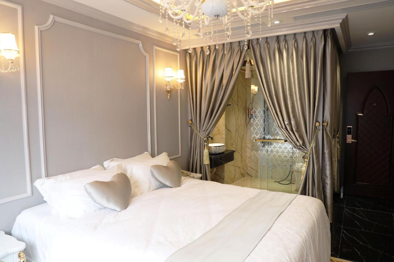 Hotel Enjoy 7 Ho Chi Minh City
