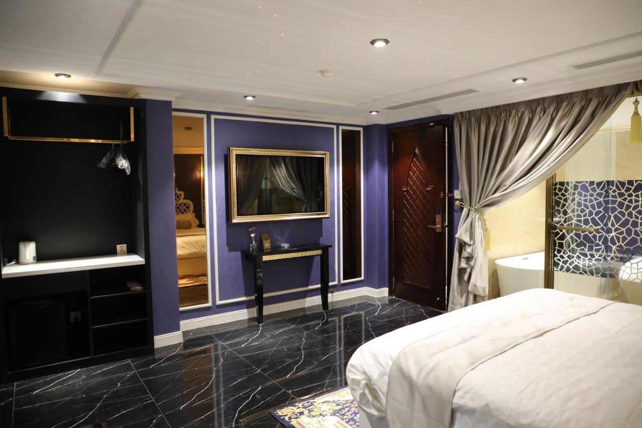 Hotel Enjoy 7 Ho Chi Minh City