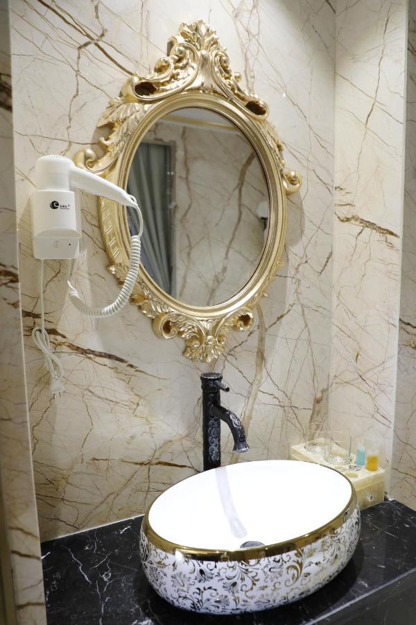 Hotel Enjoy 7 Ho Chi Minh City