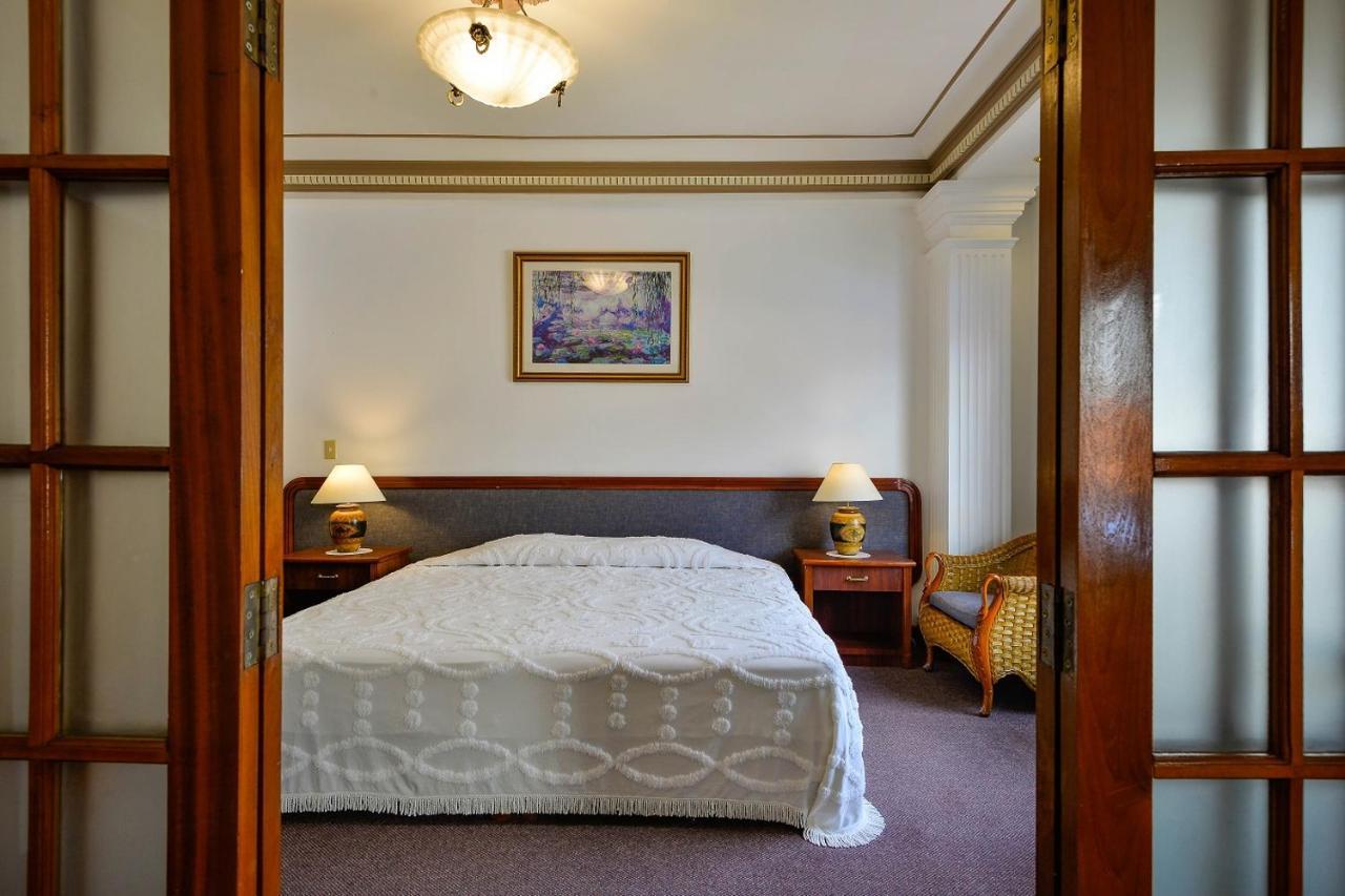 Hotel The Spring