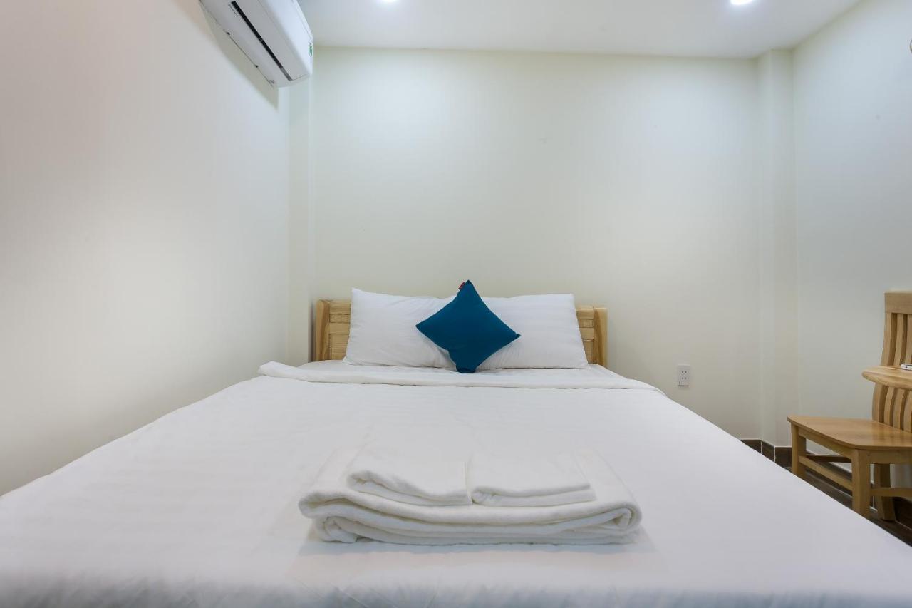 Auhome Minimalist * Ho Chi Minh City